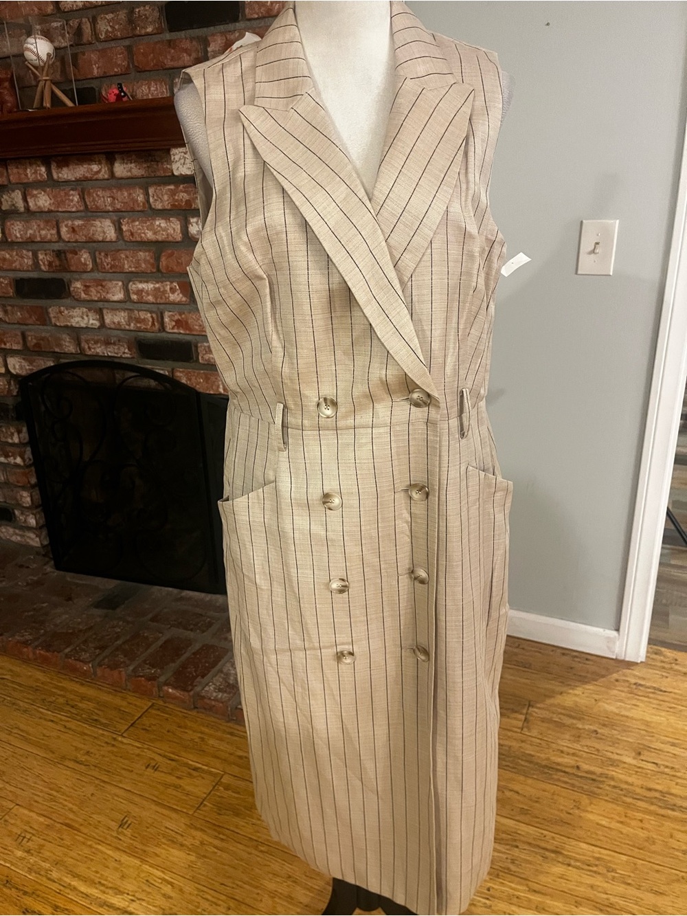 $400 NWT Reiss Andie Neutral Striped Linen Dress- Missing belt